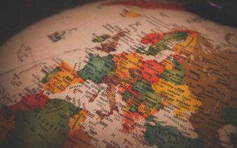 Foto von Christian Lue auf Unsplash