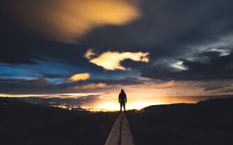 Foto von Marek Piwnicki auf Unsplash