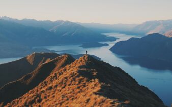 Foto von Félix Lam auf Unsplash
